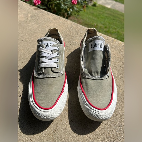 Converse Shoes - Converse Chuck Taylor Duck Boot Low top charcoal canvas. size 4 men’s 6 women’s